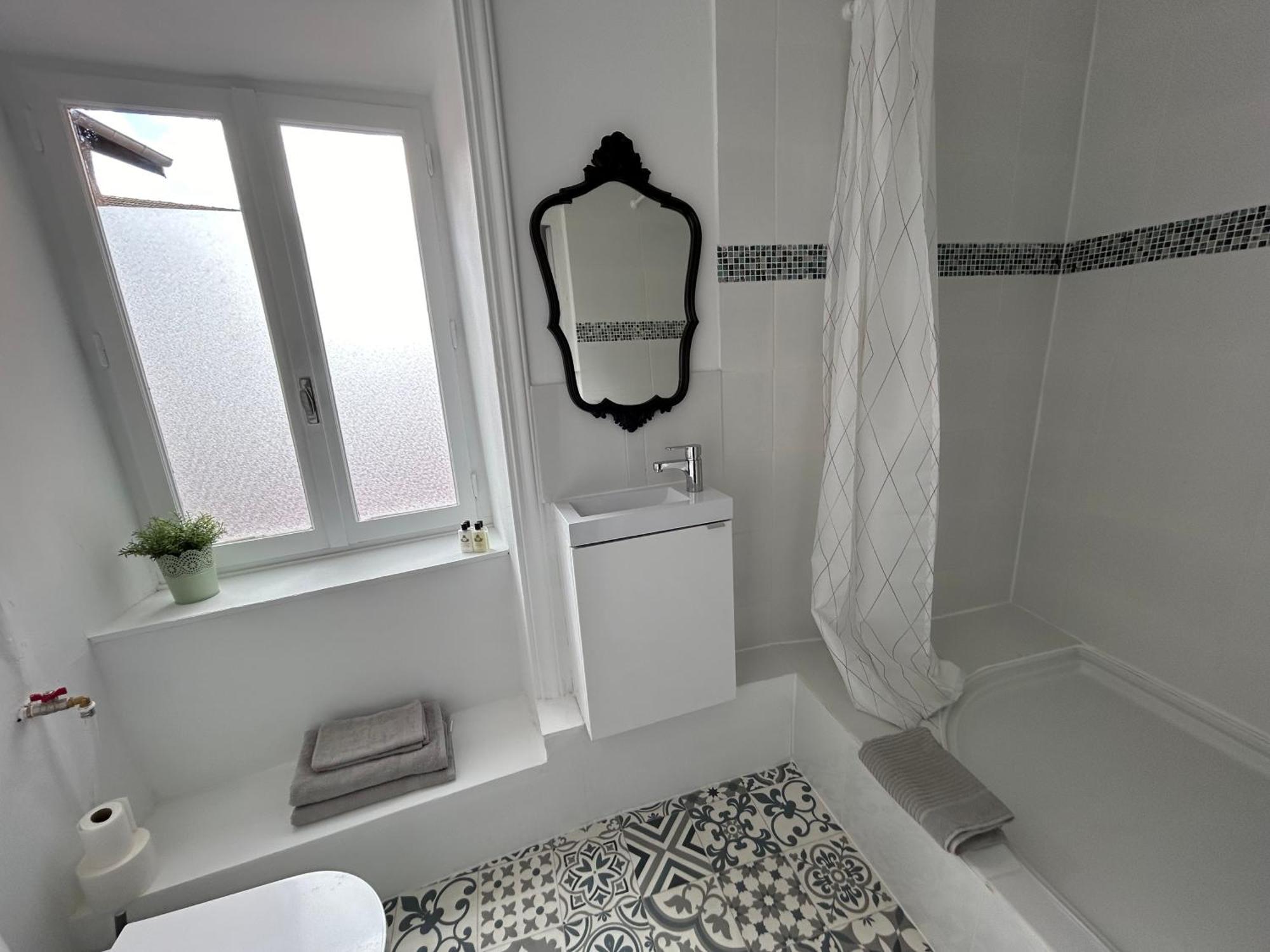 Appartement Cosy Charme Ancien Thizy-les-Bourgs Zewnętrze zdjęcie